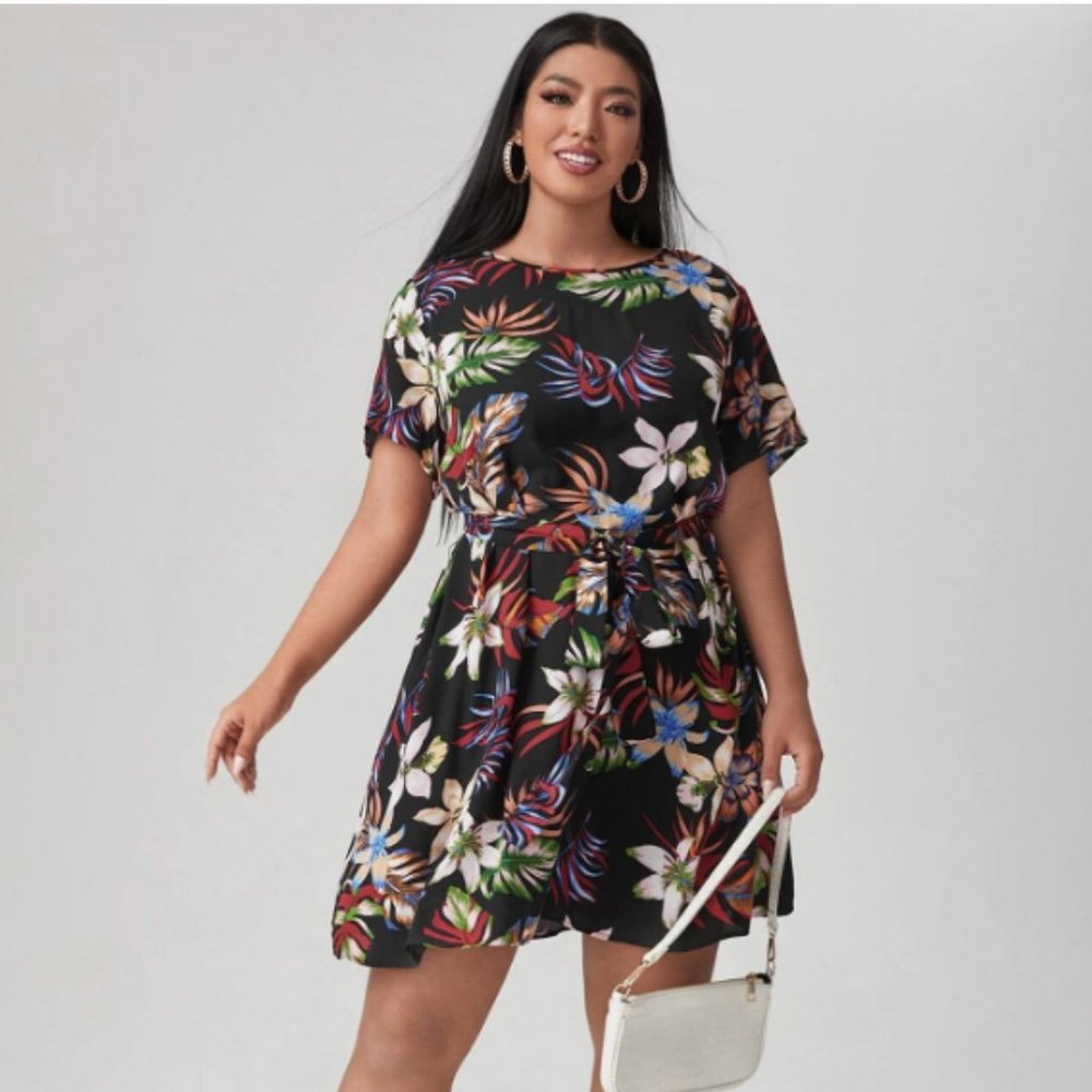 SHEIN Plus Floral Print Belted Dress